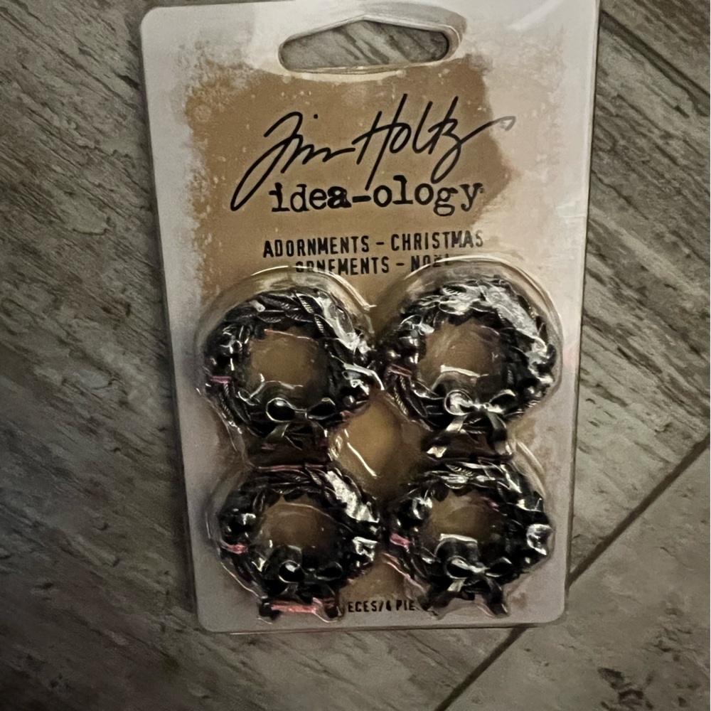 Wreath adornaments